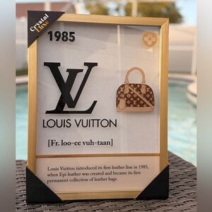 Fashionable picture glass gold frame ✨ 14” x 17”